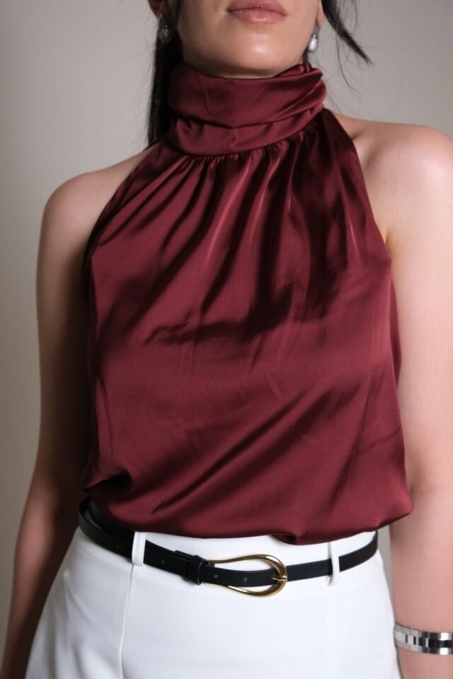 Bordo Boğazlı Kolsuz Saten Bluz