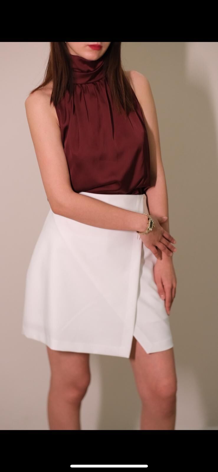 Bordo Boğazlı Kolsuz Saten Bluz