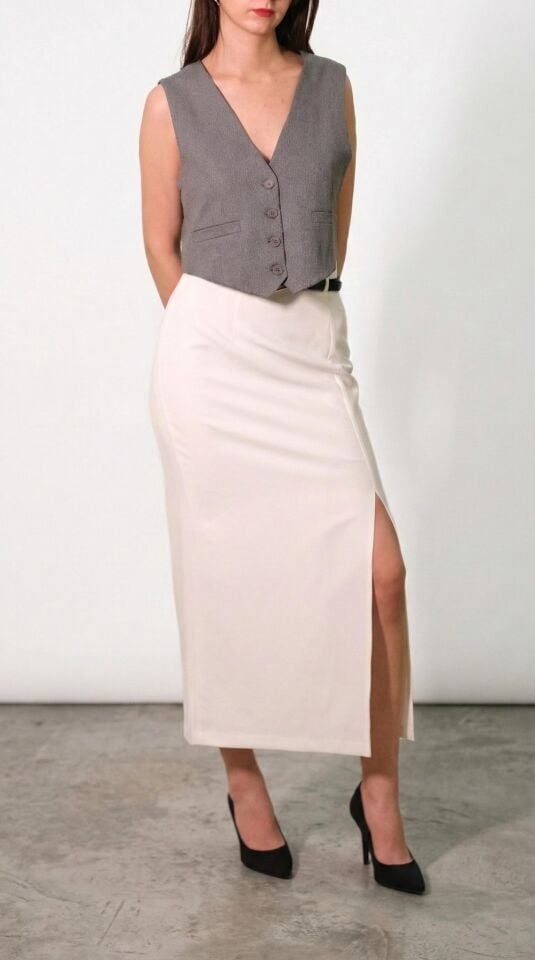 Beyaz Midi Boy Yırtmaçlı Kemerli Etek