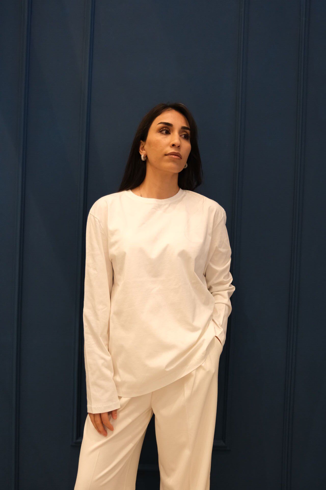 Uzun kol beyaz tshirt