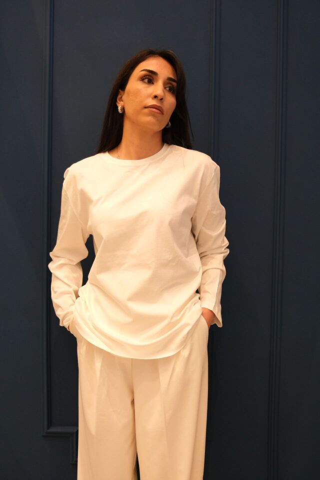 Uzun kol beyaz tshirt